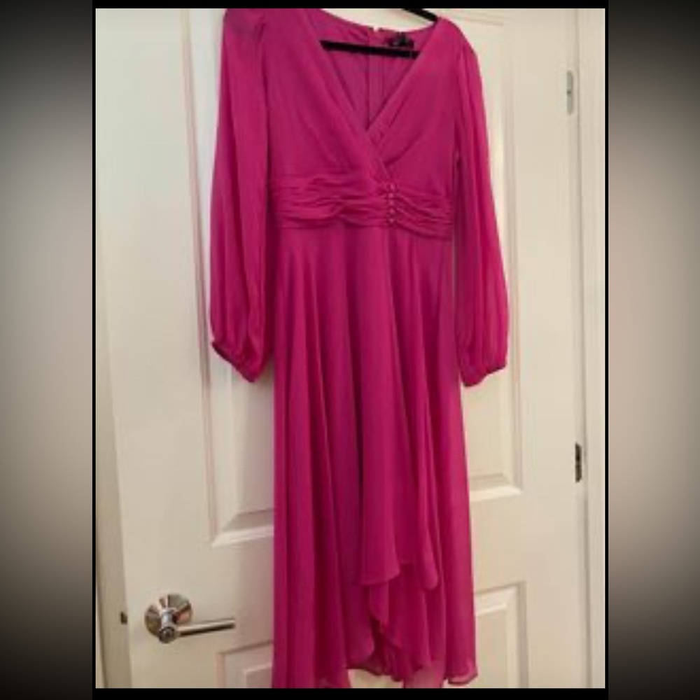 DKNY V-Neck Balloon 3/4 Sleeve Ruched Waist Chiffon Dress - Picture 2 of 2